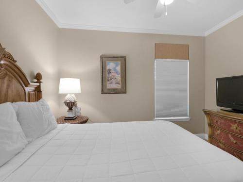 San Remo Condominium 203 - image 11