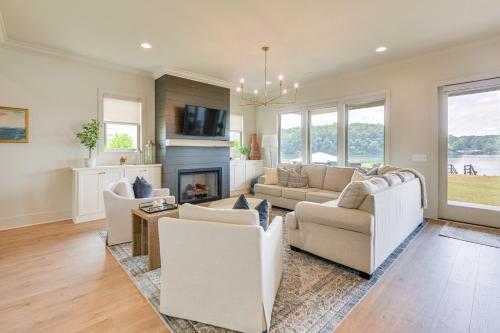 Waterfront Alexander City Home with Private Dock! in Alexander City, USA