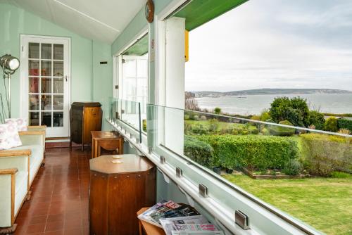 Omgivningar, ArtDecoHouseUK in Lake South