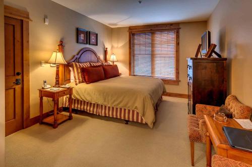 Catamount Lodge 206A by East West Hospitality - image 3