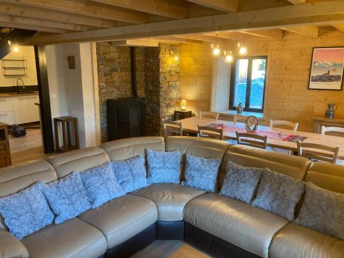 Maison Canelle Le Clos des Ours in 默維林