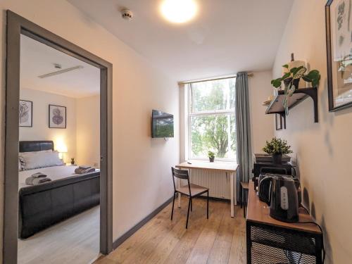 Room Near City Centre Private Bath Free Parking, Liverpool (photo 4)