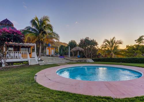 Utvendig, Cabañas Linda Vista (Cabanas Linda Vista) in Yelapa