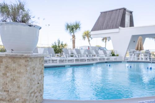 Islander East Condominiums - image 2