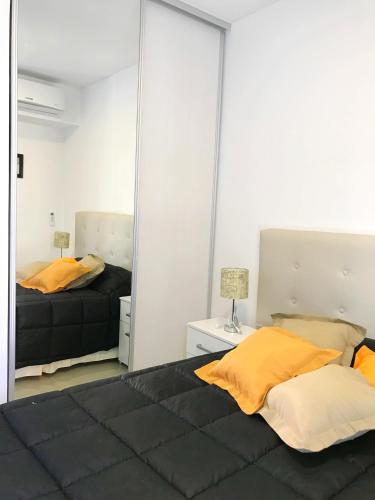 One-Bedroom Apartment image 7