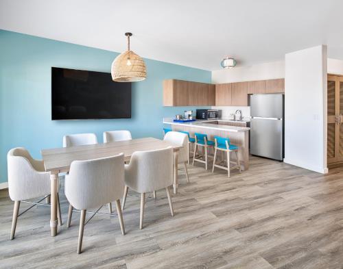 Margaritaville Beach Resort Ft Myers Beach in 水濱/海灘