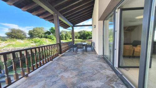 Apartment - Split Level