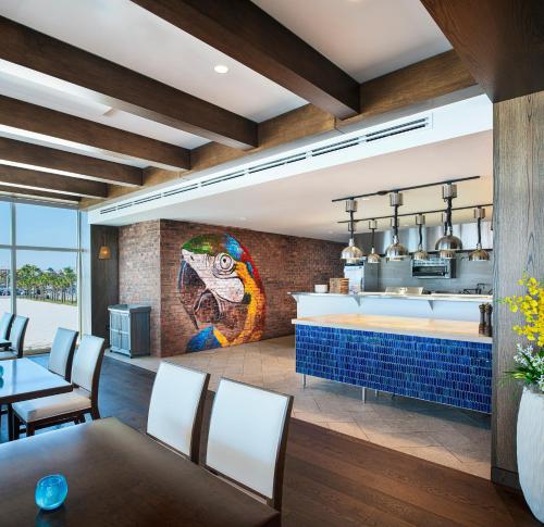 Restaurant, Margaritaville Beach Resort Ft Myers Beach in La apă/plajă