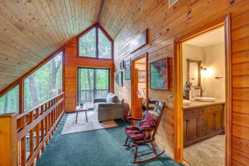 Senic Views, Game Room! Family Cabin in Deep Gap in Marion (NC)