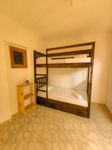 1 bunk bed