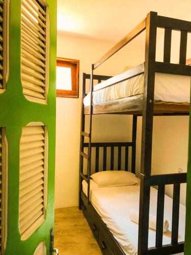 2 twin beds