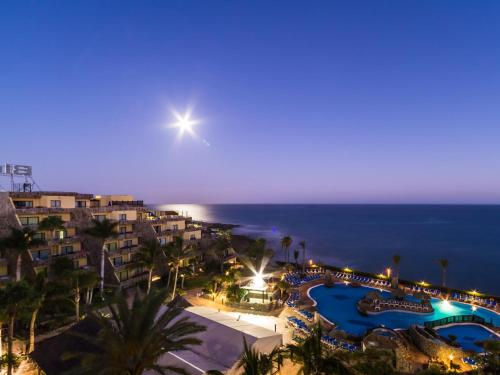 Apartamentos BlueBay Beach Club