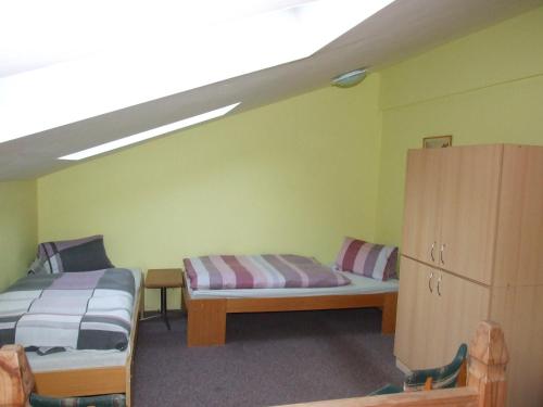 Quadruple Room with Shared Bathroom