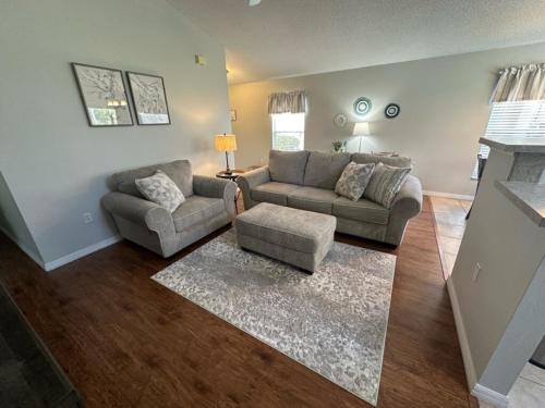 Fore Golf front pool villa Updated in Haines City, USA