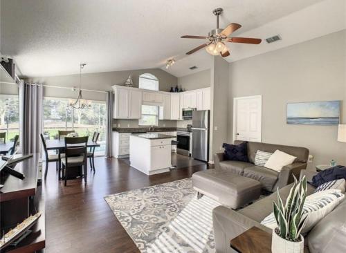 Updated Private Pool Villa - Southern Dunes in Haines City, USA