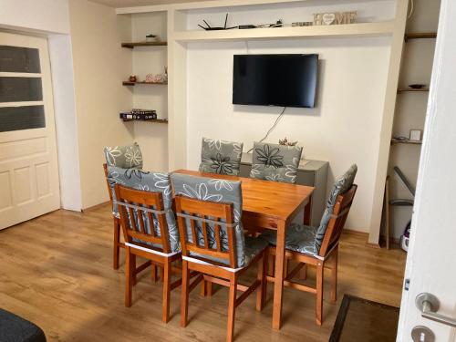 Shared lounge/TV area, Dombos Vendeghaz in Golop