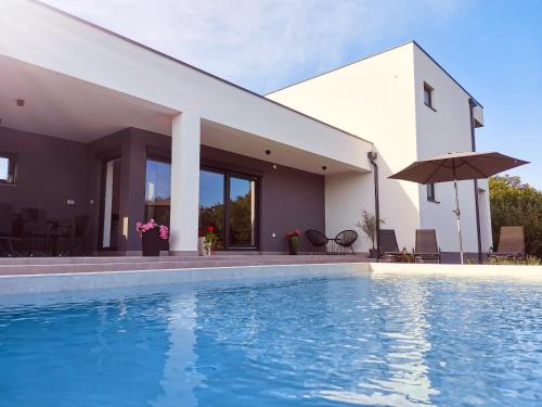 Villa DaLi Pomer