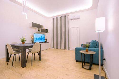 Song House Apartment centro storico 7 pax, Nápoles