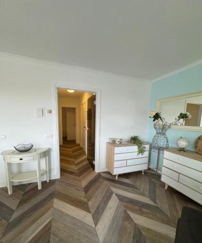 Cozy Panorama Flat by the Beach, Knokke-Heist (photo 6)