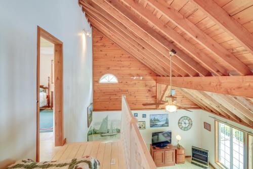 Tennessee Cabin Getaway Near Dale Hollow Lake! in Albanija (KY)