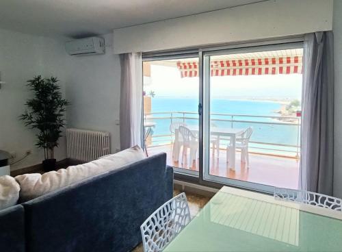 Apartment with Sea View image 10