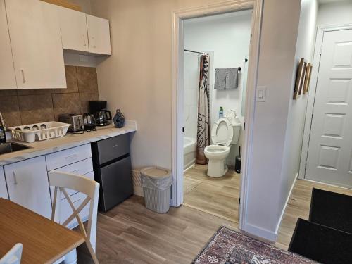 JstLikeHome - Old Ottawa Suite & Guesthouse in Vanier