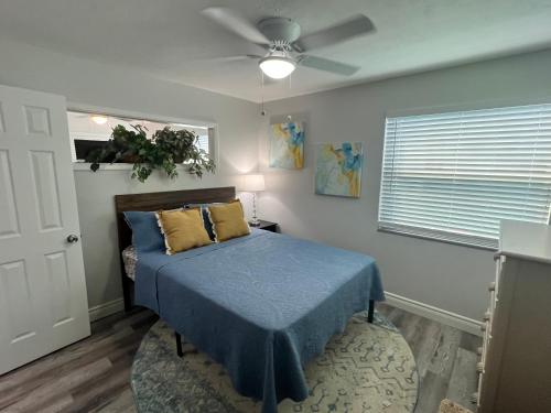 875 Oasis #1 Location! in Vero Beach, USA