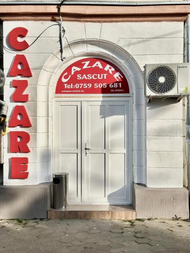 A szálláshely kívülről, Cazare Sascut in Adjud