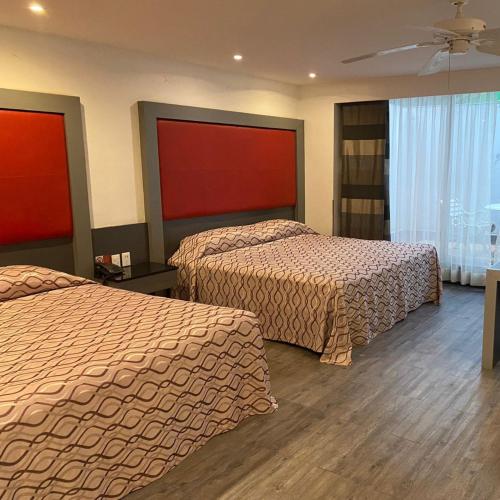 Hotel Atenas Plaza Room Type - King Room with Two King Beds