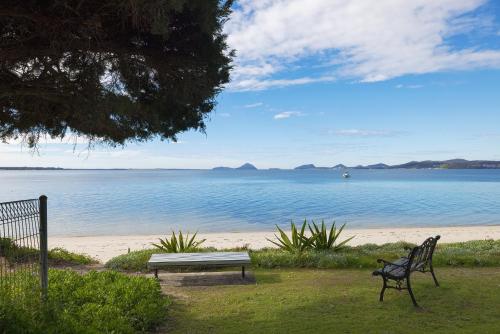 Beach, Fore Dek 4 in Port Stephens