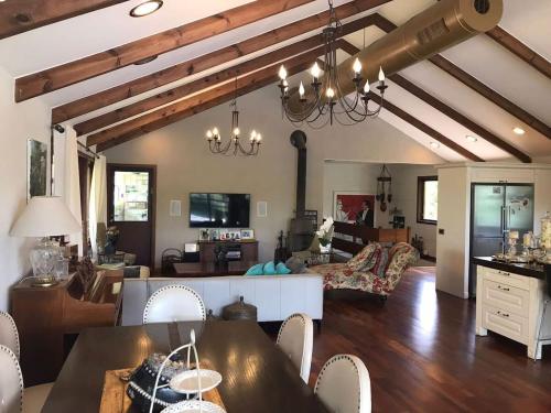 Instalaciones, Dream house in Caesarea by the sea and town center in Caesarea