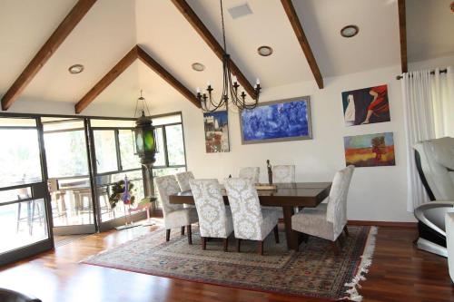 Instalaciones, Dream house in Caesarea by the sea and town center in Caesarea