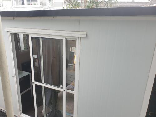 C3 Save money budget affordable cabin with comfort! Cabin 3 in جبل ألبرت