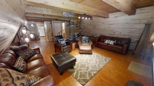 Claim Jumper A-Frame 7 - WiFi -Washer - Dryer - Gas Stove - Wrap Around Deck - Near Fishing Ponds