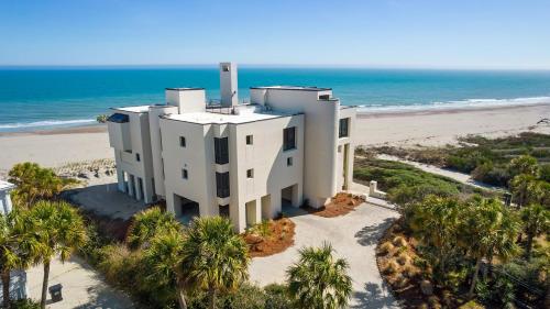 Sutherland home by Peace Vacations in Debidue Island (SC)