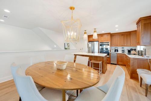 Powell in DeBordieu Colony villa by Peace Vacations in Debidue Island (SC)