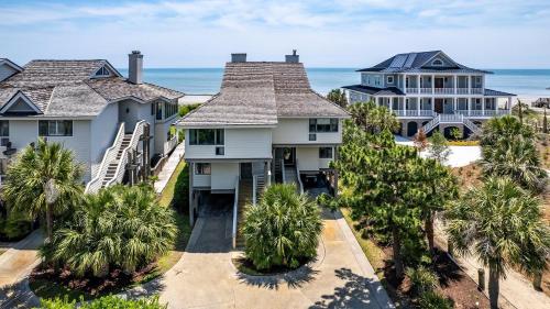 Powell in DeBordieu Colony villa by Peace Vacations in Debidue Island (SC)