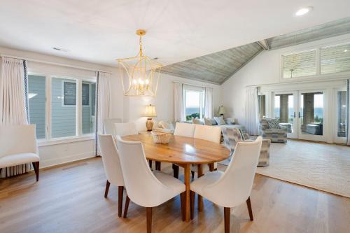Powell in DeBordieu Colony villa by Peace Vacations in Debidue Island (SC)