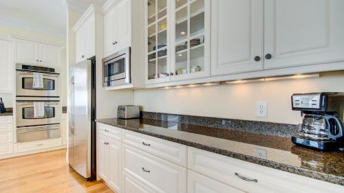 Higher Porpoise home by Peace Vacations - image 11