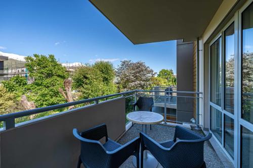 Central Apartment 111 - image 4