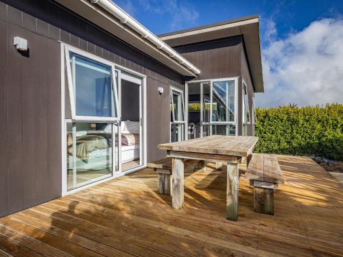 Snow-Vannah - Ohakune Holiday Home