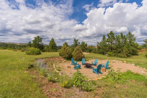 Meadow Cabin at Highland Meadows - Secluded Getaway - image 6