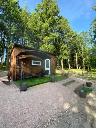 Viesnīcas āriene, Les Pichies, Logement insolite, Tiny House de Julia in Chassenard