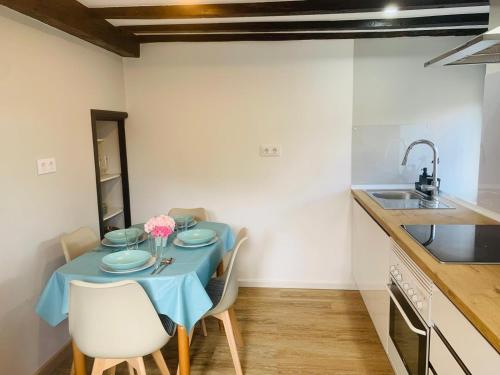 Kitchen, El Asturcon in Pilona