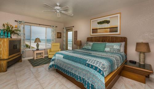Surf Racquet Corner Unit Best Views in Building ~ SR701 thumb 2