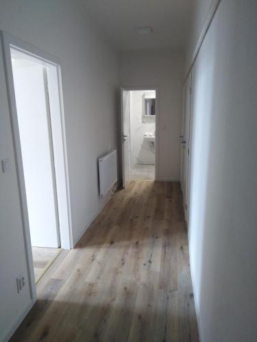 Silver Apartments - image 11