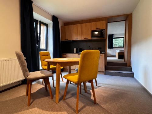 Küche, Apartmány Šestka (Apartmany Sestka) in Stare Mesto Pod Sneznikem