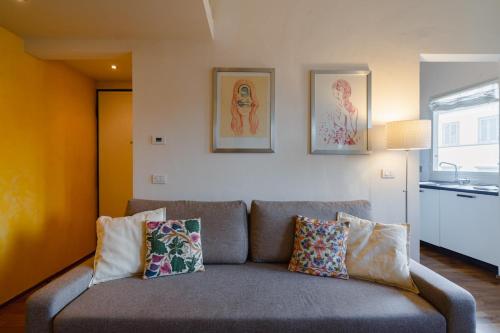 One-Bedroom Apartment image 10