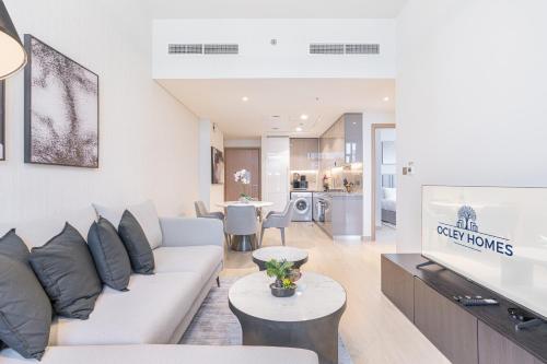 Charming 2BR Home with Elegant Interior, Dubai (photo 6)