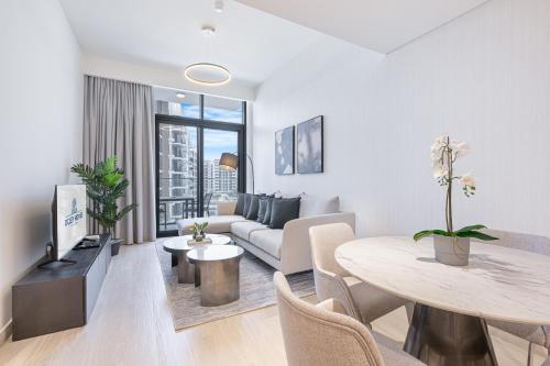 Charming 2BR Home with Elegant Interior, Dubai (photo 7)